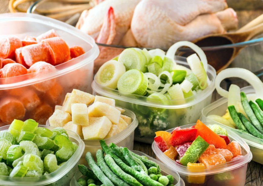 4 Reasons to Store Your Winter Provisions in a Refrigerated Chest