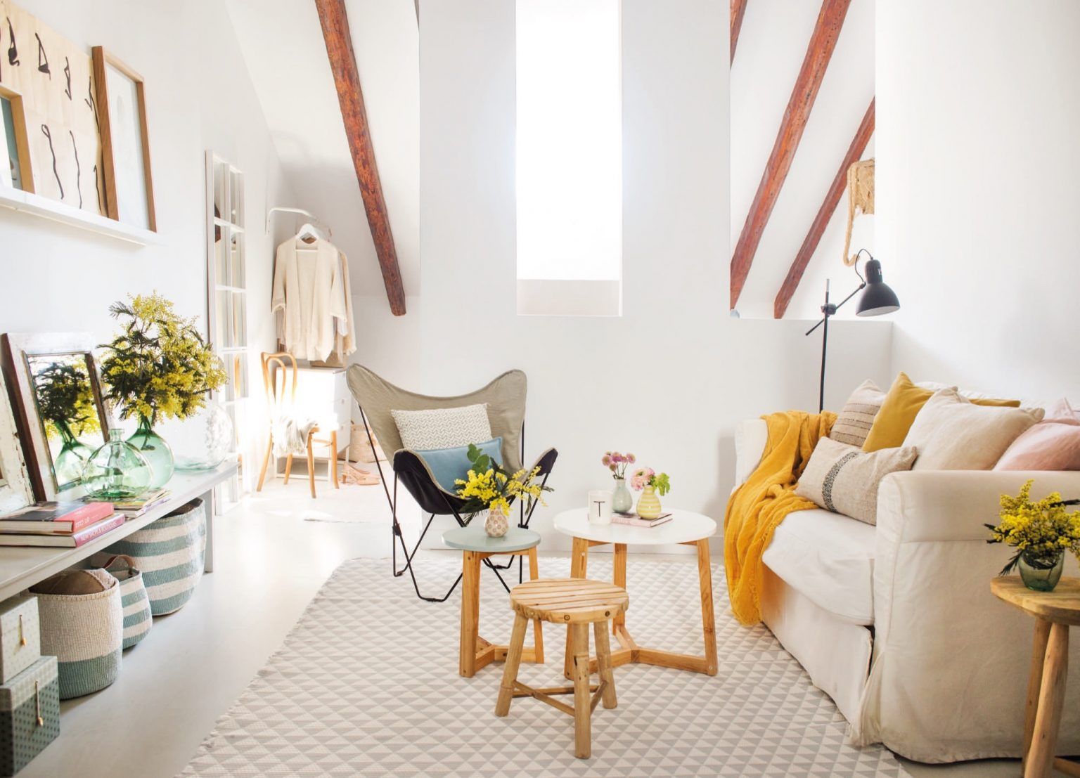 Stylish Small Space at Attic in [Place Name]