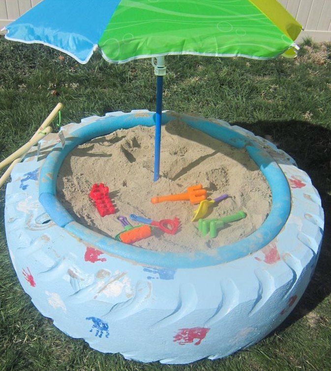 Playground: Sandpit in a Tire