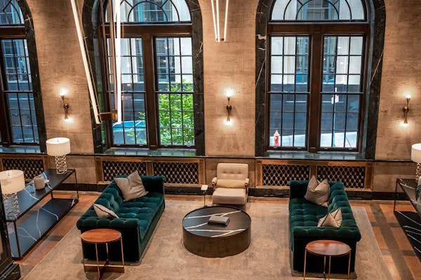 Stilul industrial în horeca: O fuziune între brut și elegant