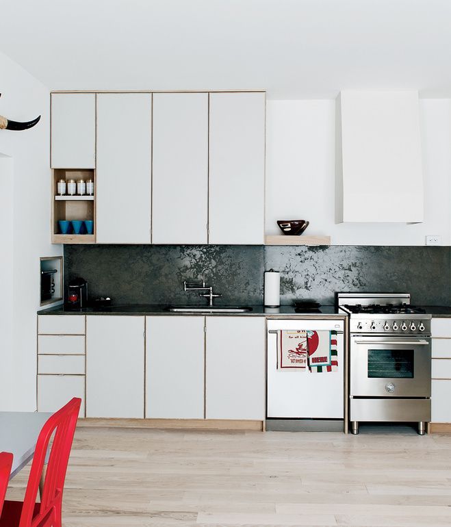 10 bucatarii amenajate in stil minimalist