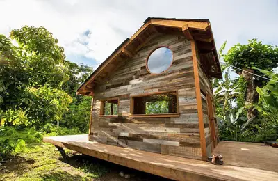 Amazing Construction from 11 Tons of Recycled Wood