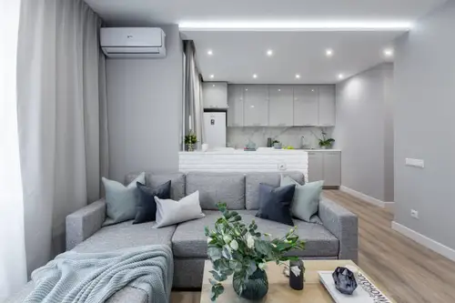 Un interior relaxant cu un design minimalist pentru un spatiu de doar 40 mp