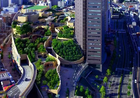 Namba Parks din Japonia, mall-ul cu gradini amenajate pe 8 etaje