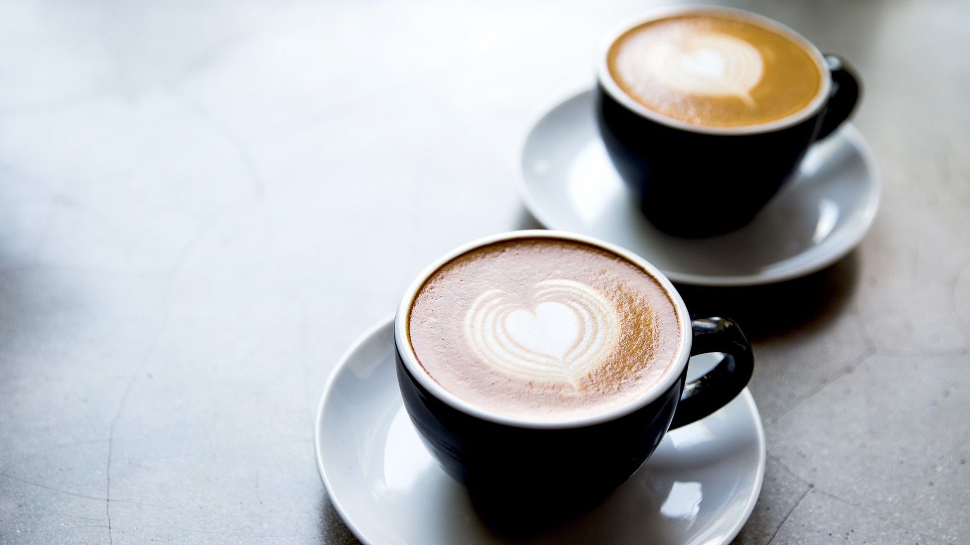 Intensă, echilibrată sau aromată: cum te orientezi printre cafelele Tchibo