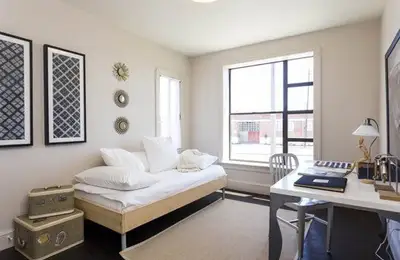 Corner Bed Arrangement: A Practical Solution for Small Spaces