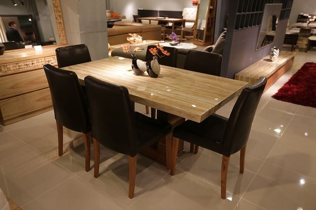 5 Ways to Transform Your Dining Room Table