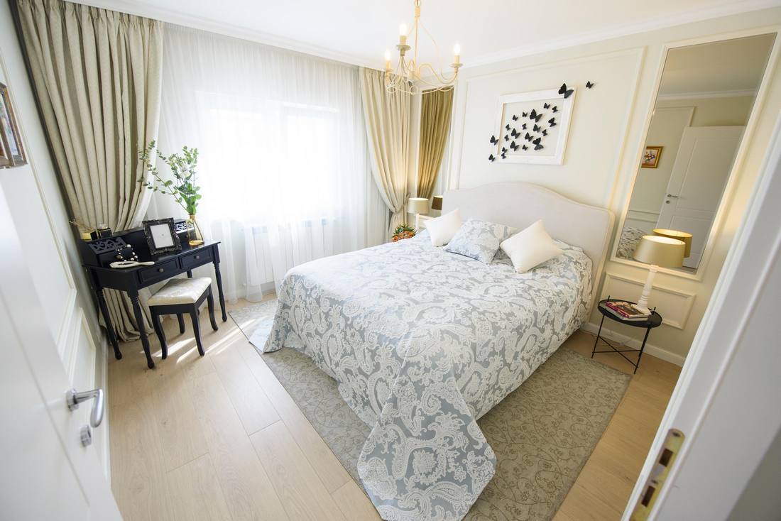 A 76 sq m Apartment: An Interior Defined by Romance