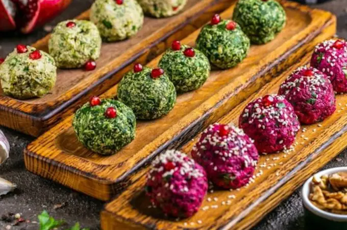 Ai o sfeclă roșie și o mână de nuci? Rețeta din Georgia care transformă o legumă banală într-un aperitiv de poveste - Pkhali de sfeclă roșie