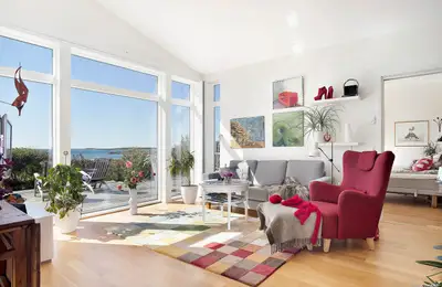 The Bright and Colorful House That Will Cheer Your Day