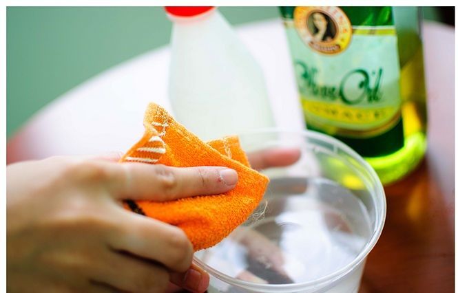 How to Clean Fish Stains from Your Home Without Chemicals