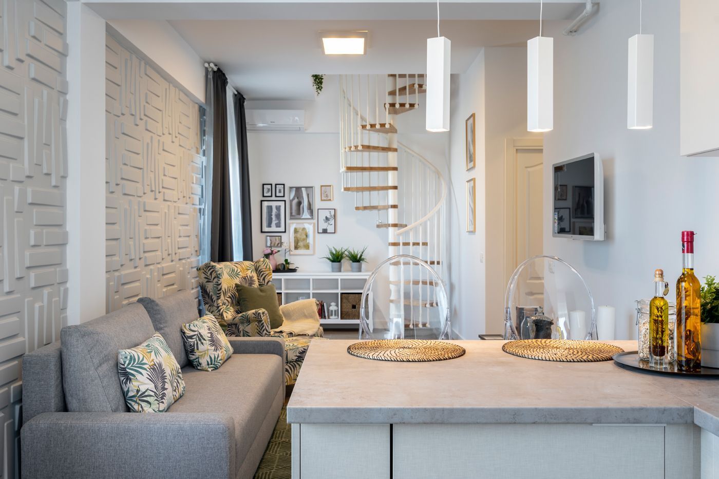 Chromatic and Textural Mix for a Modern Duplex in Bucharest