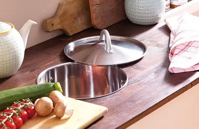 How to Build a Kitchen Waste Bin