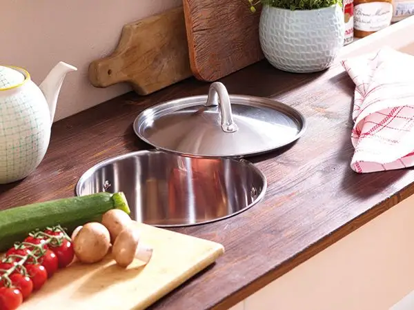 How to Build a Kitchen Waste Bin