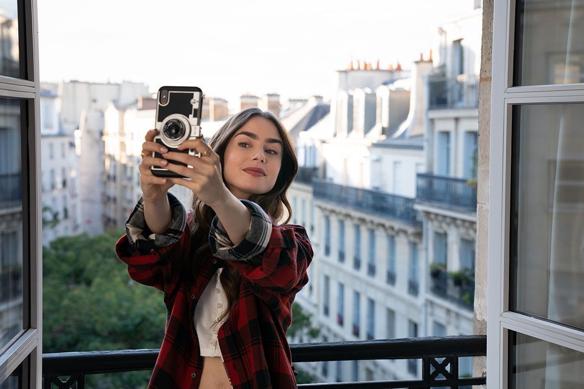 Se vinde apartamentul din „Emily in Paris”. 