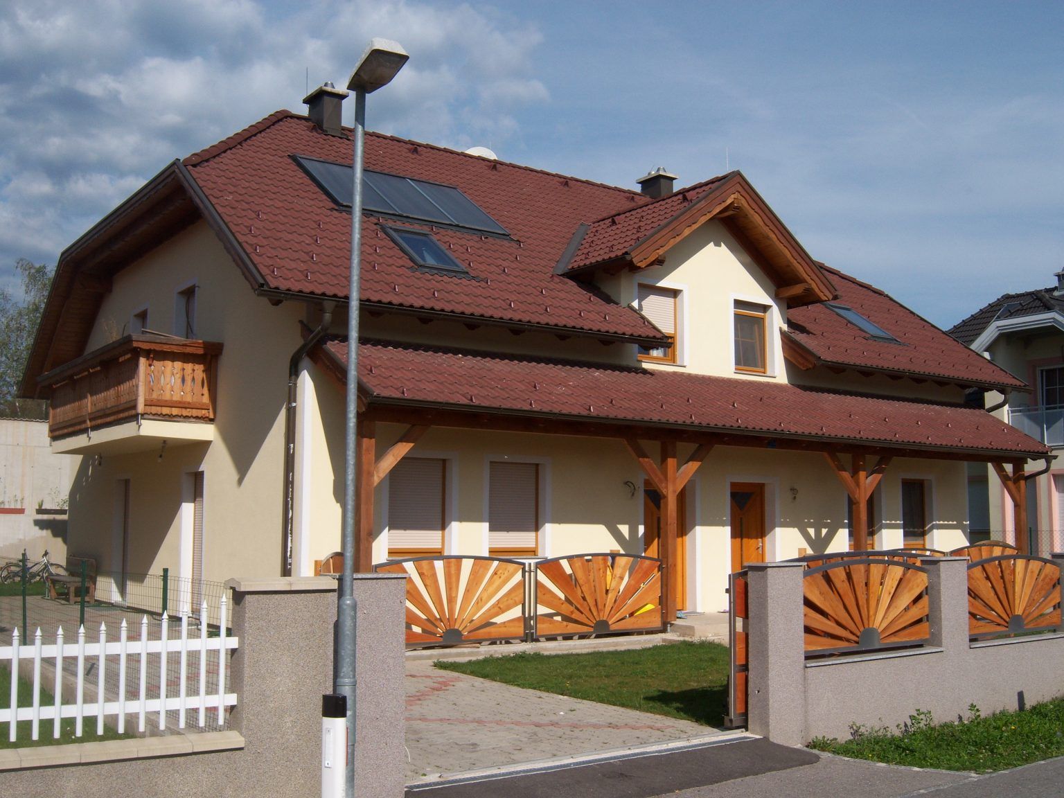 Wooden Houses: The Future is in Eco-Friendly Products from Renewable Sources