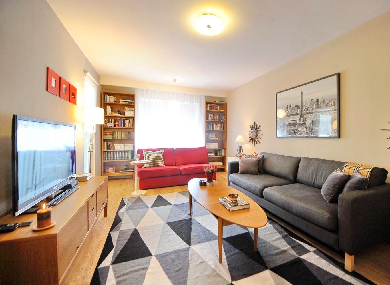 Modern 3-Bedroom Apartment in Târgu Mureș
