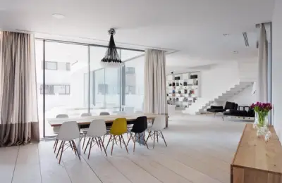 Nonconformism and Style Combinations in a Bucharest House