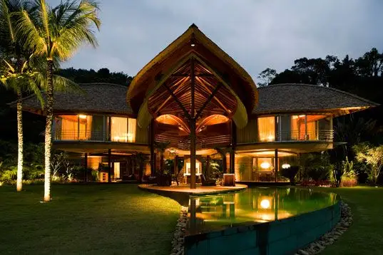 The 6 Most Eccentric Houses in the World