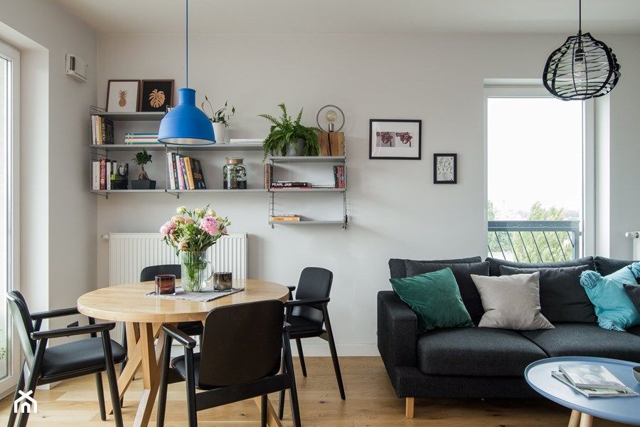 Contemporary Decor in a Two-Bedroom Apartment