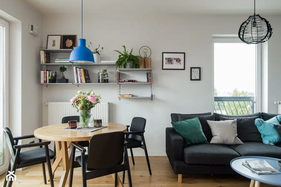 Contemporary Decor in a Two-Bedroom Apartment