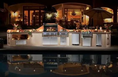 Luxury Outdoor Kitchens: Exquisitely Designed