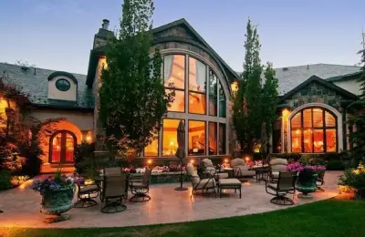 Precious and Spectacular: A Private Vacation Residence in Utah