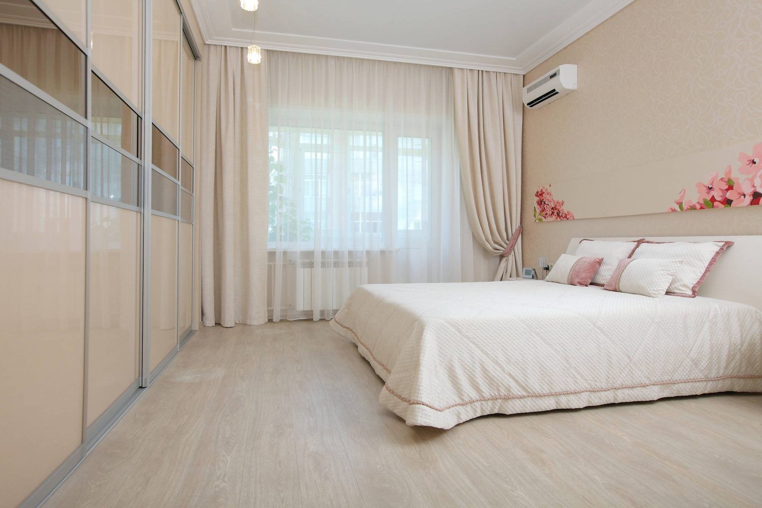 2-Bedroom Apartment in 4 Seasons