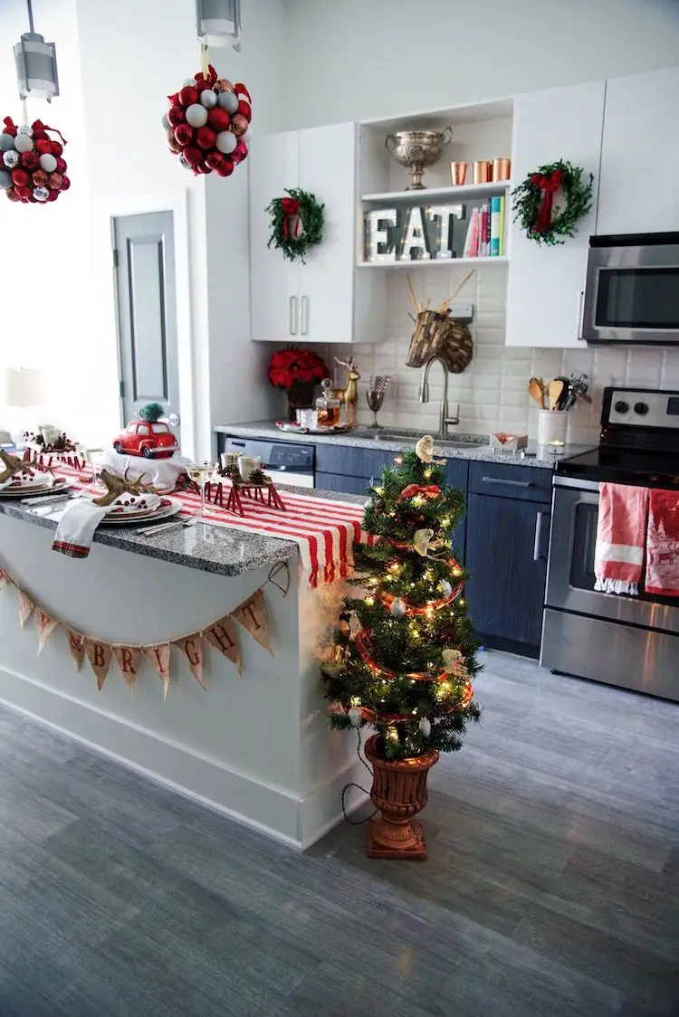 Christmas Decorating for Small Spaces