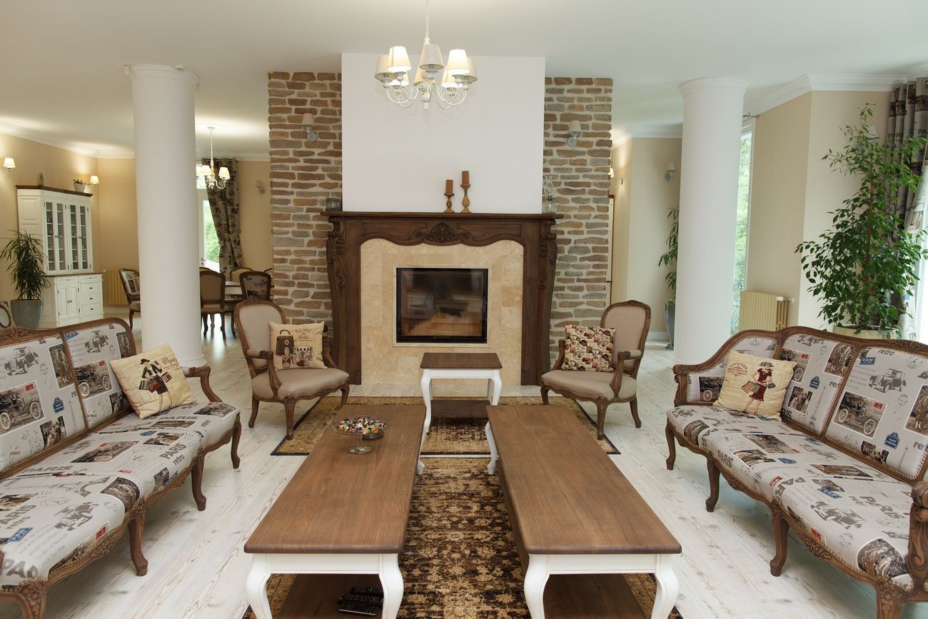 The Iași House: An Impressive Design with Sophisticated Details