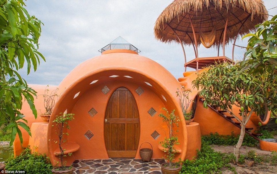 House Built in Just 6 Weeks for $9,000