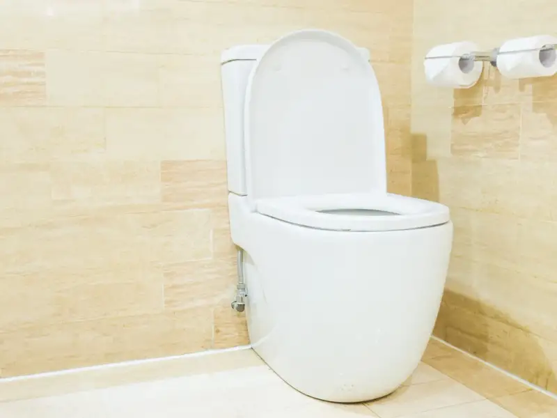 Obiectul sanitar pe care românii îl ignoră, însă hotelurile de lux îl consideră obligatoriu