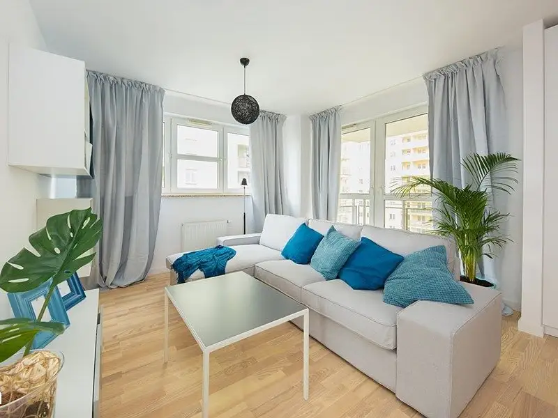 Design modern intr-o amenajare de 3 camere