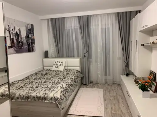 Acasa la Ioana intr-o garsoniera de 35 mp pe care a amenajat-o impreuna cu mama ei
