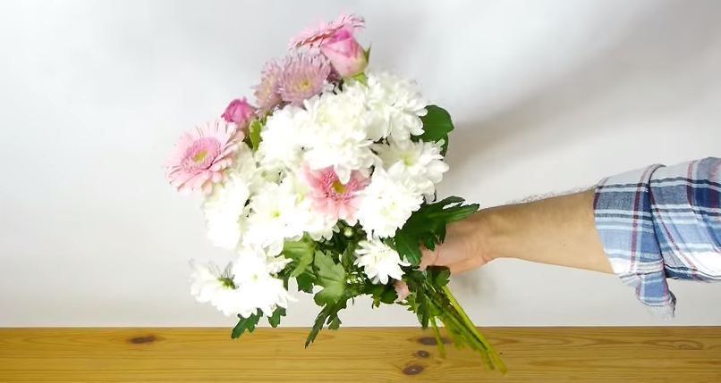 Arranging a Flower Bouquet in a Wide Vase