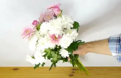 Arranging a Flower Bouquet in a Wide Vase