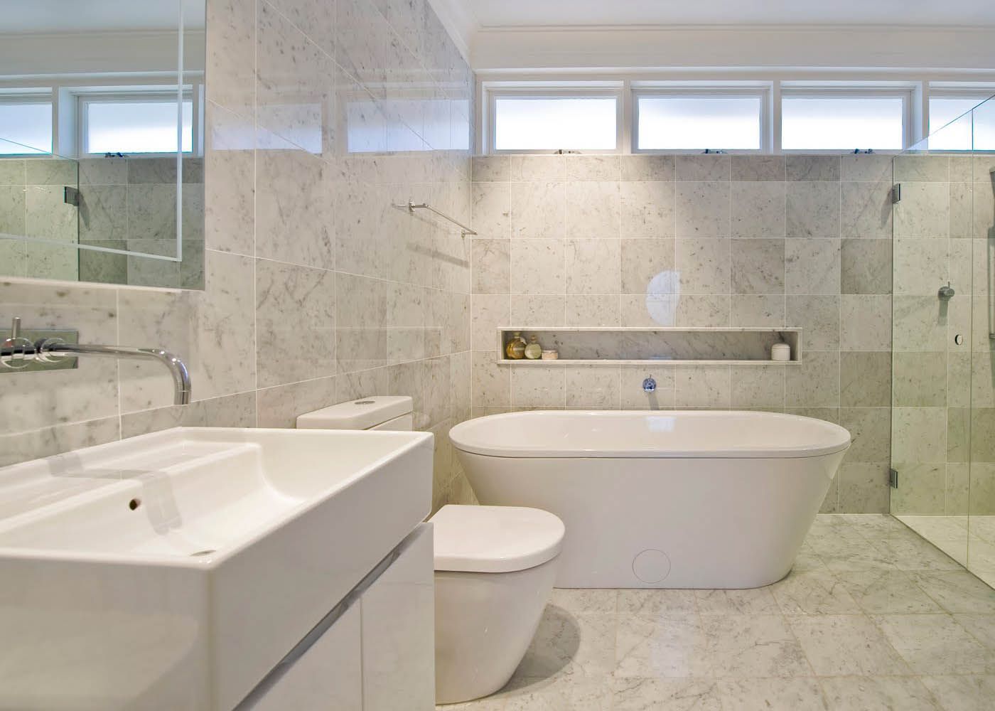 What are the advantages of stone cladding?