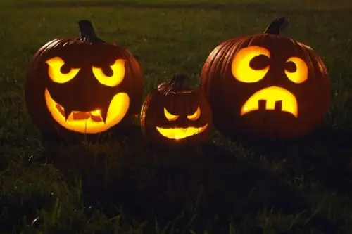 Cum sa sculptezi un dovleac pentru Halloween