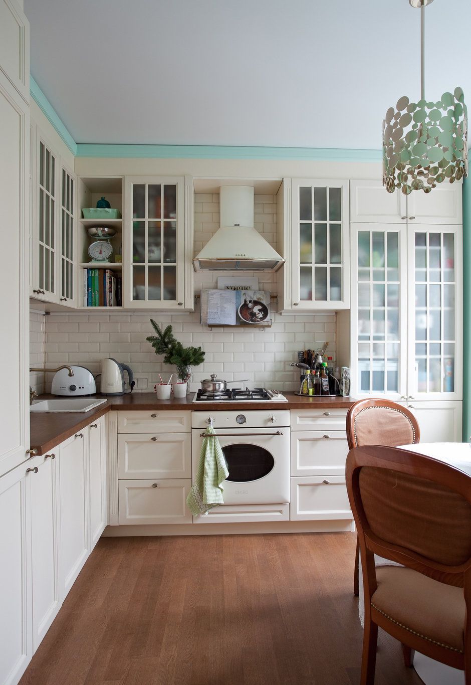 Olga and Her Husband Create a Wonderful Home in 52 Square Meters