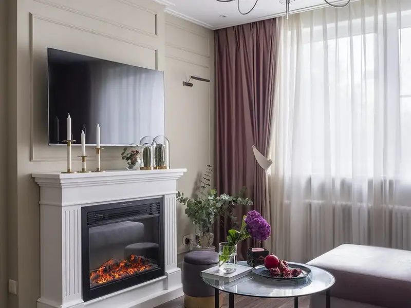 Nuante calde de violet in redecorarea unui apartament de 3 camere