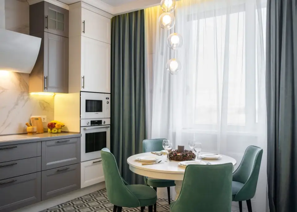 Classic Apartment Renovation and Design with Modern Influences in 130 Days