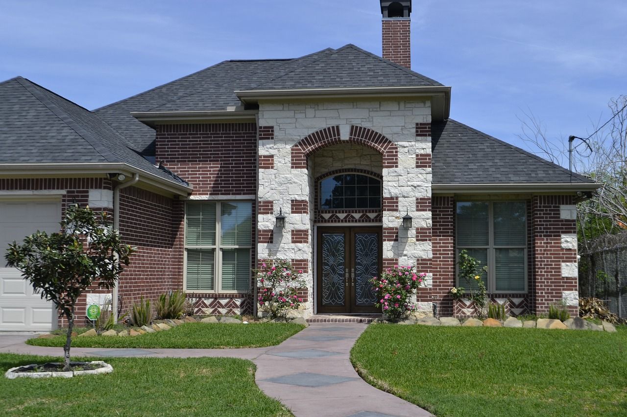 Creating a Perfect Lawn: Planting, Maintenance, and Enhancement