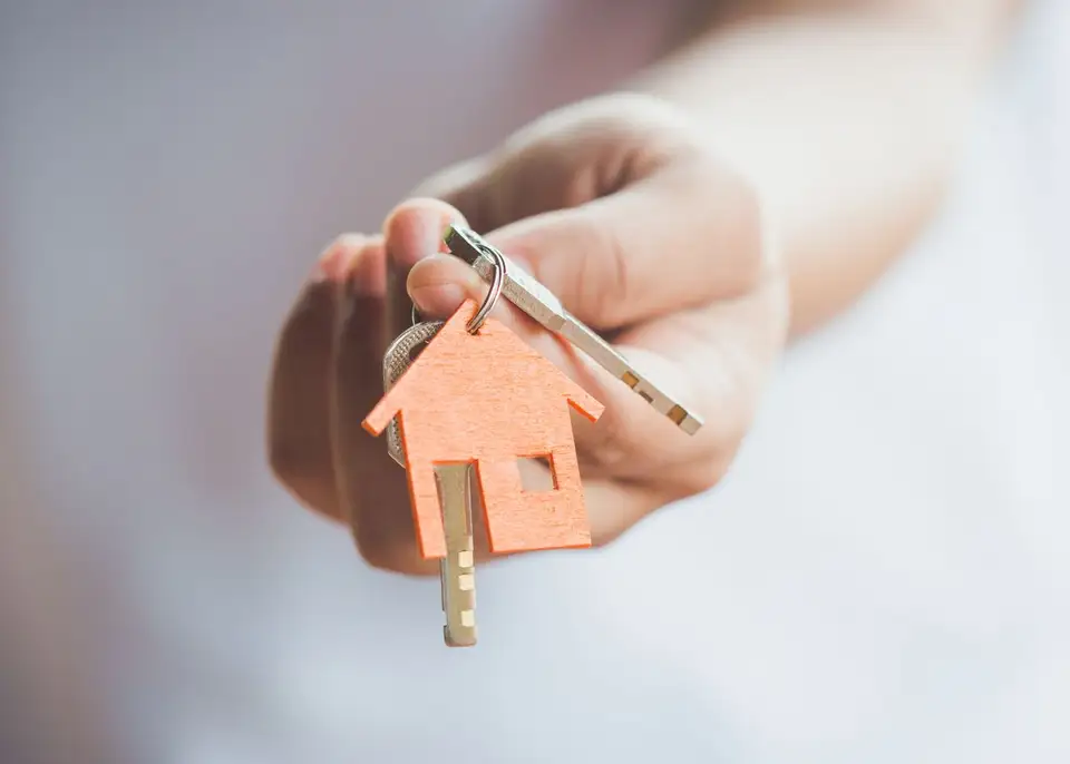 New Apartments vs Old Apartments: Advantages and Disadvantages