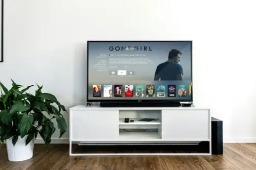 Cum mobilezi şi utilezi o casă cu buget redus: soluţii simple şi moderne