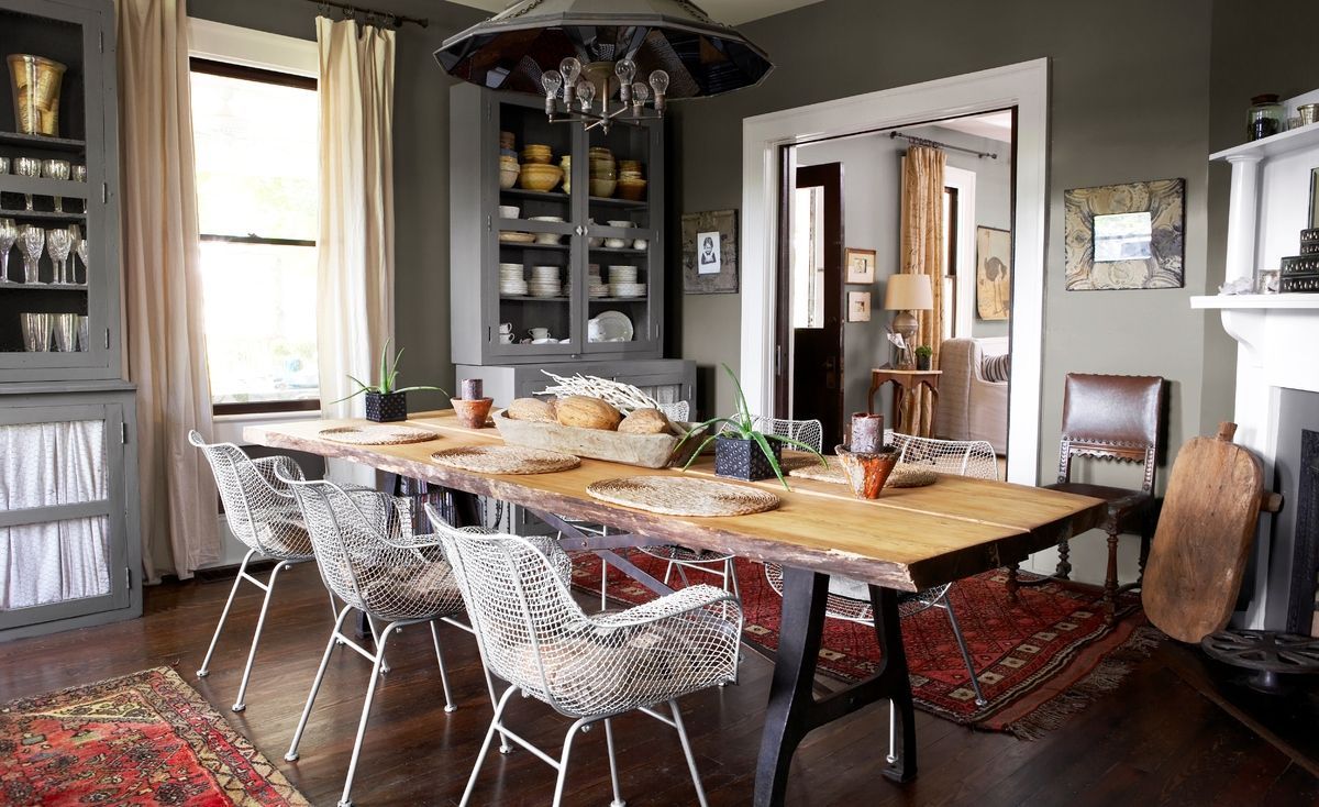 Decorating a Rustic and Welcoming Home