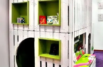19 Furniture Pieces Made from Pallets