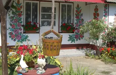 The Most Beautiful Village in the World: Zalipie, the Polish Village Painted Entirely!