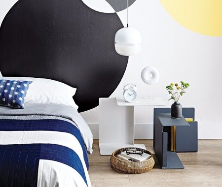 How to Draw Geometric Shapes on Walls in Your Home