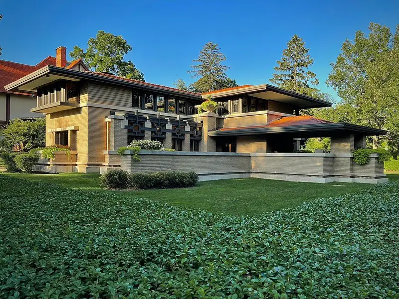 Frank Lloyd Wright și rolul său în dezvoltarea arhitecturii moderne