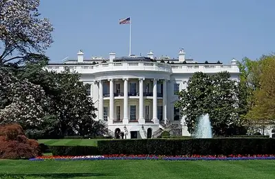 Top 10 Most Famous White Buildings in the World